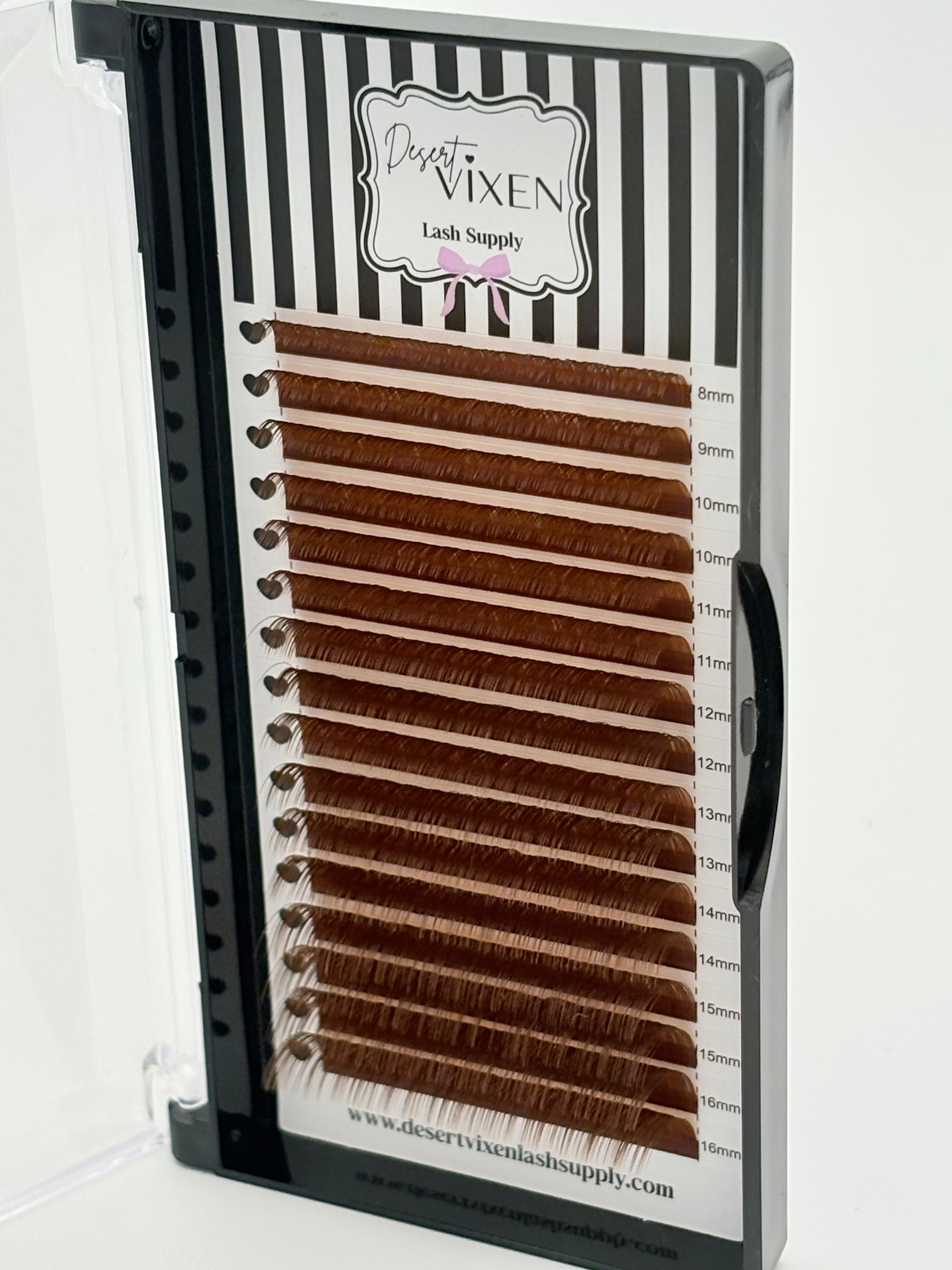 Medium Brown Cashmere Lash Extensions .05 – CC & D Curl Mixed Tray 16 Row